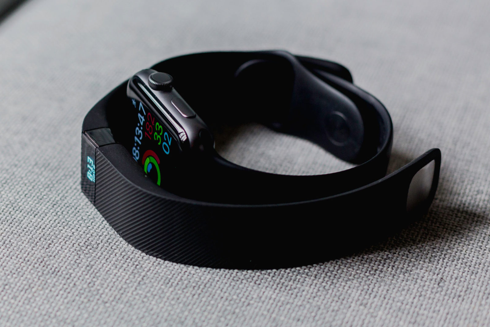 Dealing With A Fitbit Band Rash Symptoms Causes And Fast Relief Tips 