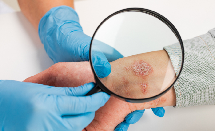 What Does A Dermatologist Do? (Typical Day & Conditions Treated)